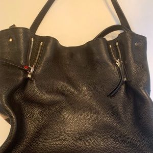 Women’s Burberry Black Maidstone Leather tote